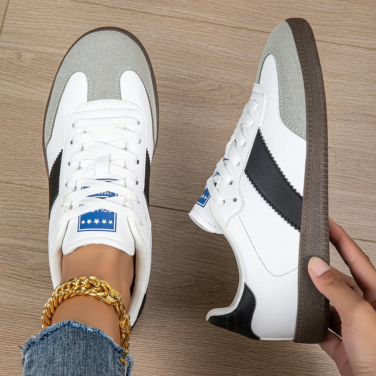 Zora Retro Sneakers