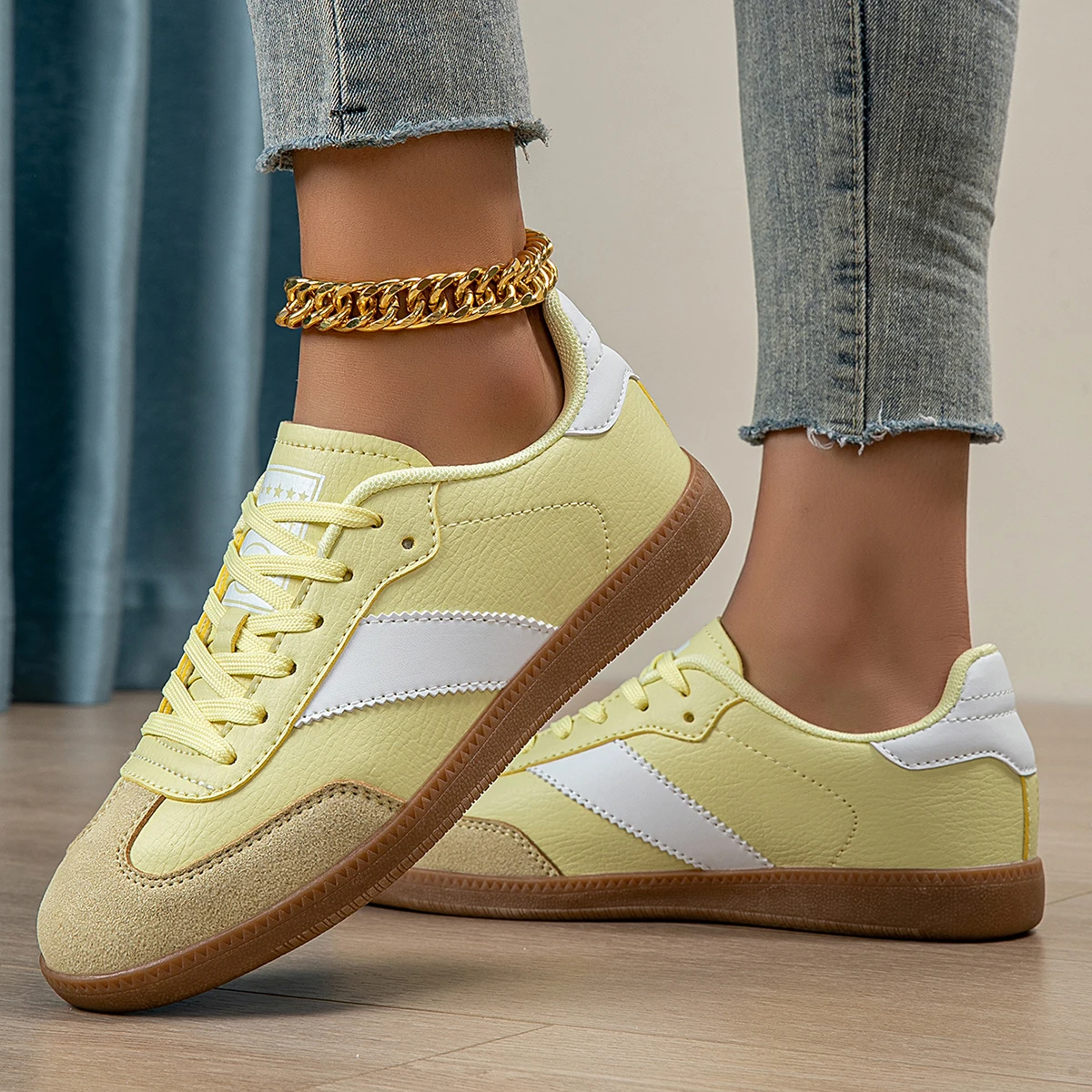 Zora Retro Sneakers