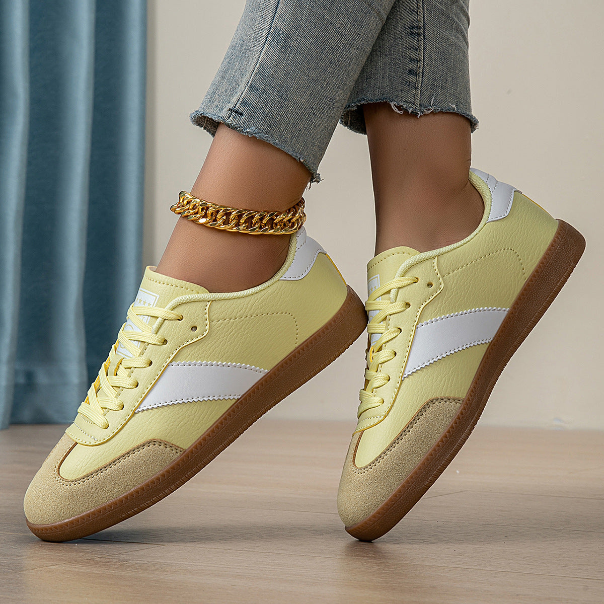 Zora Retro Sneakers